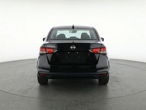 Used 2025 Nissan Versa SV image 7