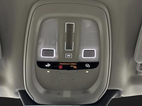 Used 2024 Volvo XC90 B5 Plus image 26