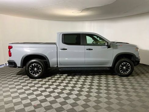 Used 2024 Chevrolet Silverado 1500 ZR2 w/ Technology Package AWD/4WD image 5
