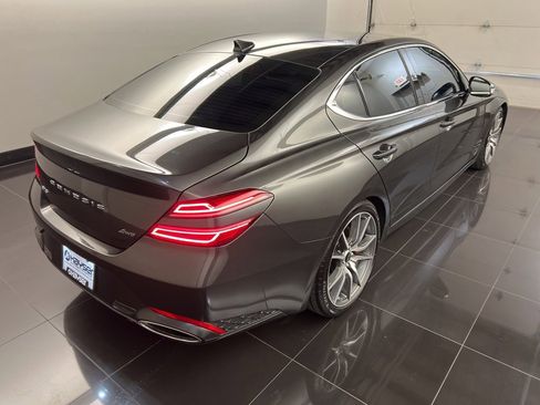 Used 2025 Genesis G70 2.5T image 6