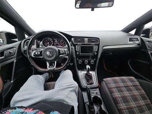 Used 2017 Volkswagen GTI S image 12