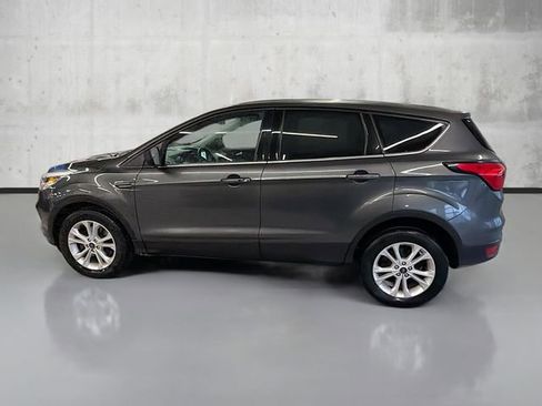 Used 2019 Ford Escape SE image 8