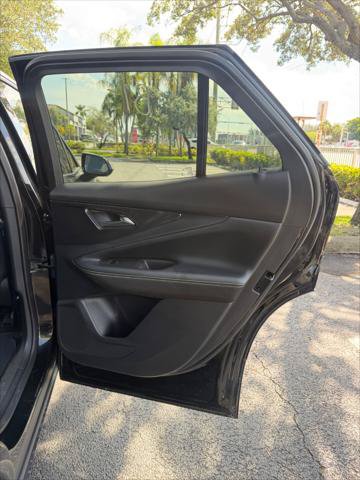 Used 2024 Chevrolet Blazer EV LT AWD/4WD image 17
