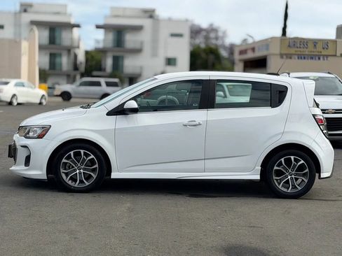 Used 2017 Chevrolet Sonic LT w/ Convenience Package FWD image 8