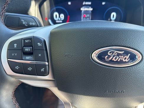 New 2026 Ford Explorer Active w/ Active Comfort Package image 20