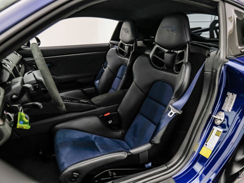 Used 2025 Porsche 718 Cayman GT4 RS RWD image 47