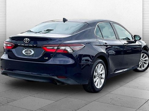 Used 2021 Toyota Camry LE FWD image 11
