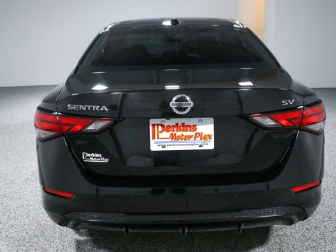 Used 2021 Nissan Sentra SV FWD image 8