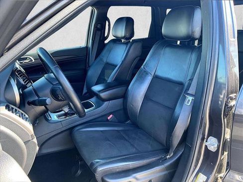 Used 2020 Jeep Grand Cherokee Altitude image 24