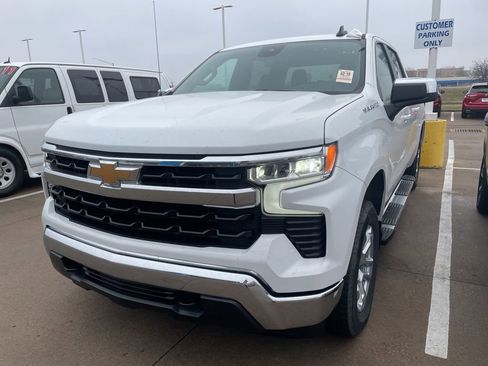 Used 2024 Chevrolet Silverado 1500 LT image 6