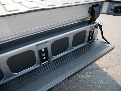 New 2025 GMC Sierra 2500 SLT w/ SLT Premium Package image 7