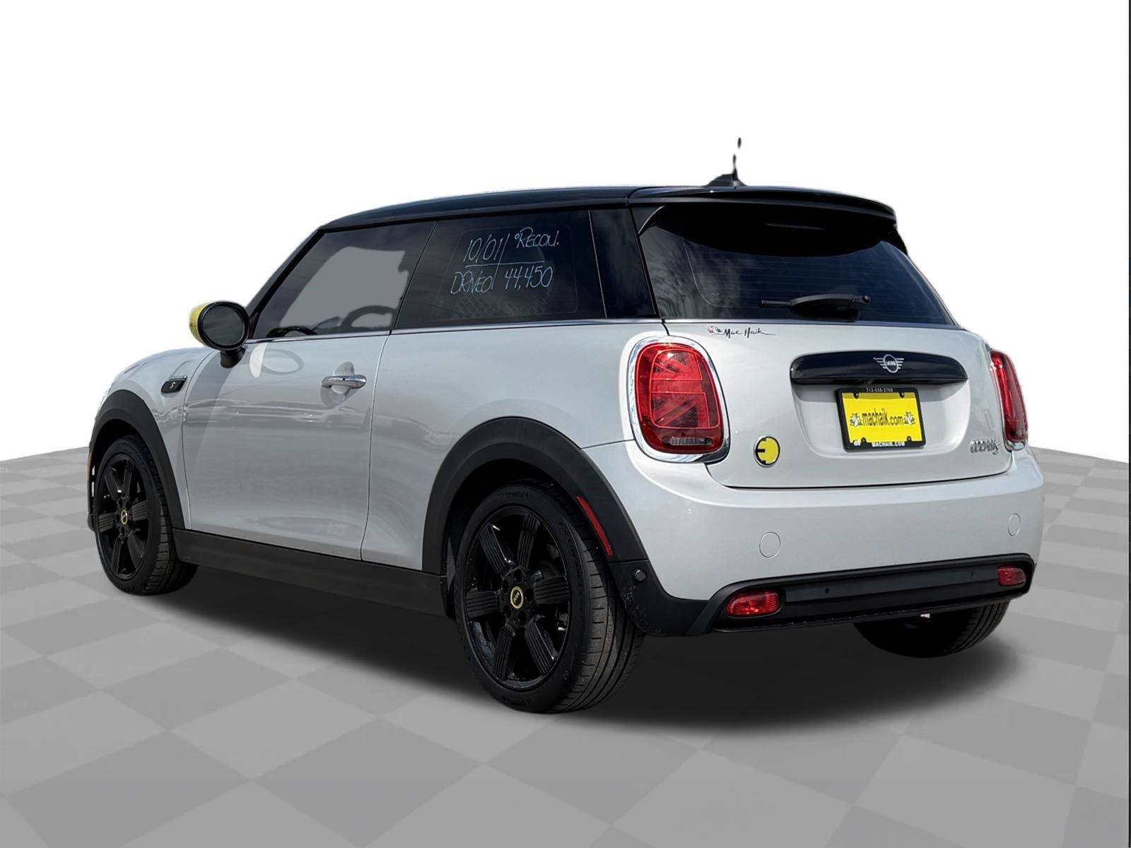 Used 2023 MINI Cooper SE FWD image 3