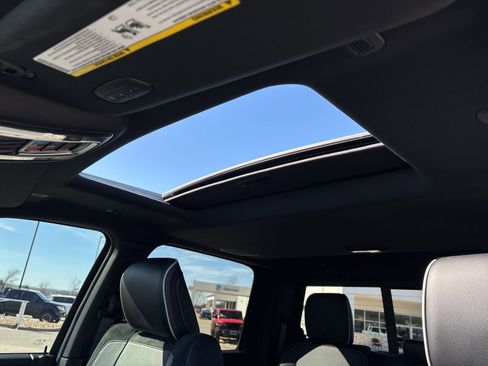 Used 2026 RAM 2500 Laramie w/ Night Edition image 11