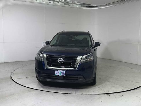 Used 2022 Nissan Pathfinder SV image 7