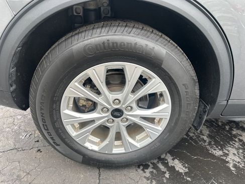 Used 2025 Ford Escape Active image 40