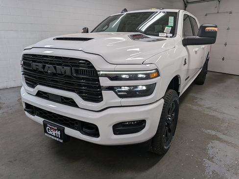 New 2026 RAM 3500 Laramie AWD/4WD image 10