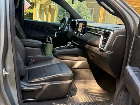 Used 2024 GMC Canyon Elevation w/ Trailering Package AWD/4WD image 6