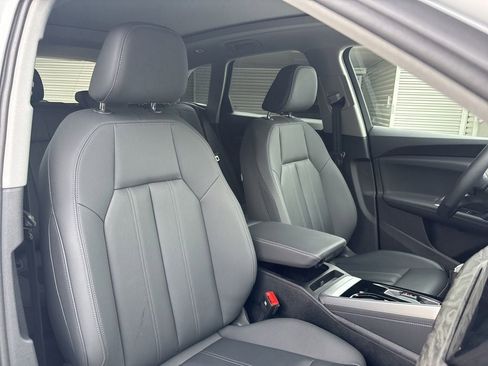 Used 2025 Audi Q5 Premium w/ Convenience Package AWD/4WD image 16