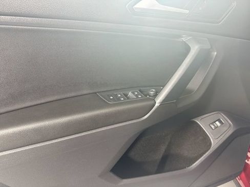 Used 2018 Volkswagen Tiguan SEL AWD/4WD image 20