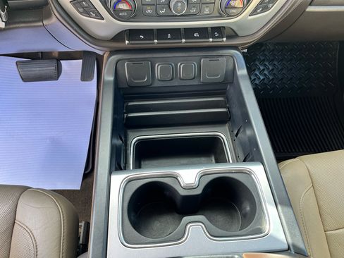 Used 2015 GMC Sierra 2500 SLT w/ Suspension Package, Off-Road image 24