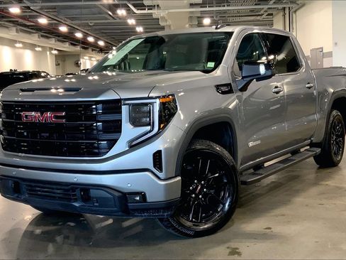 Used 2025 GMC Sierra 1500 Elevation w/ Elevation Premium Package AWD/4WD image 1