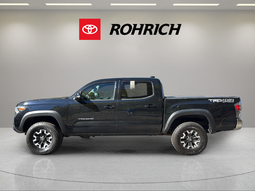 Used 2022 Toyota Tacoma TRD Off-Road AWD/4WD image 9