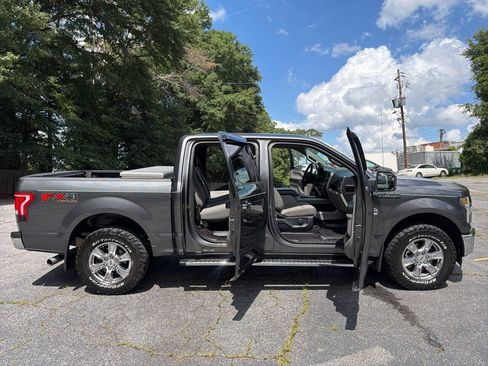 Used 2017 Ford F150 XLT w/ Equipment Group 301A Mid AWD/4WD image 28