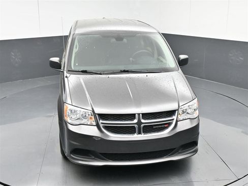 Used 2019 Dodge Grand Caravan SE w/ UConnect Hands-Free Group FWD image 23
