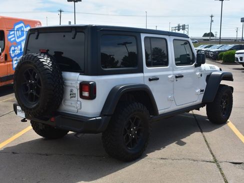 Used 2025 Jeep Wrangler Unlimited Sport AWD/4WD image 5
