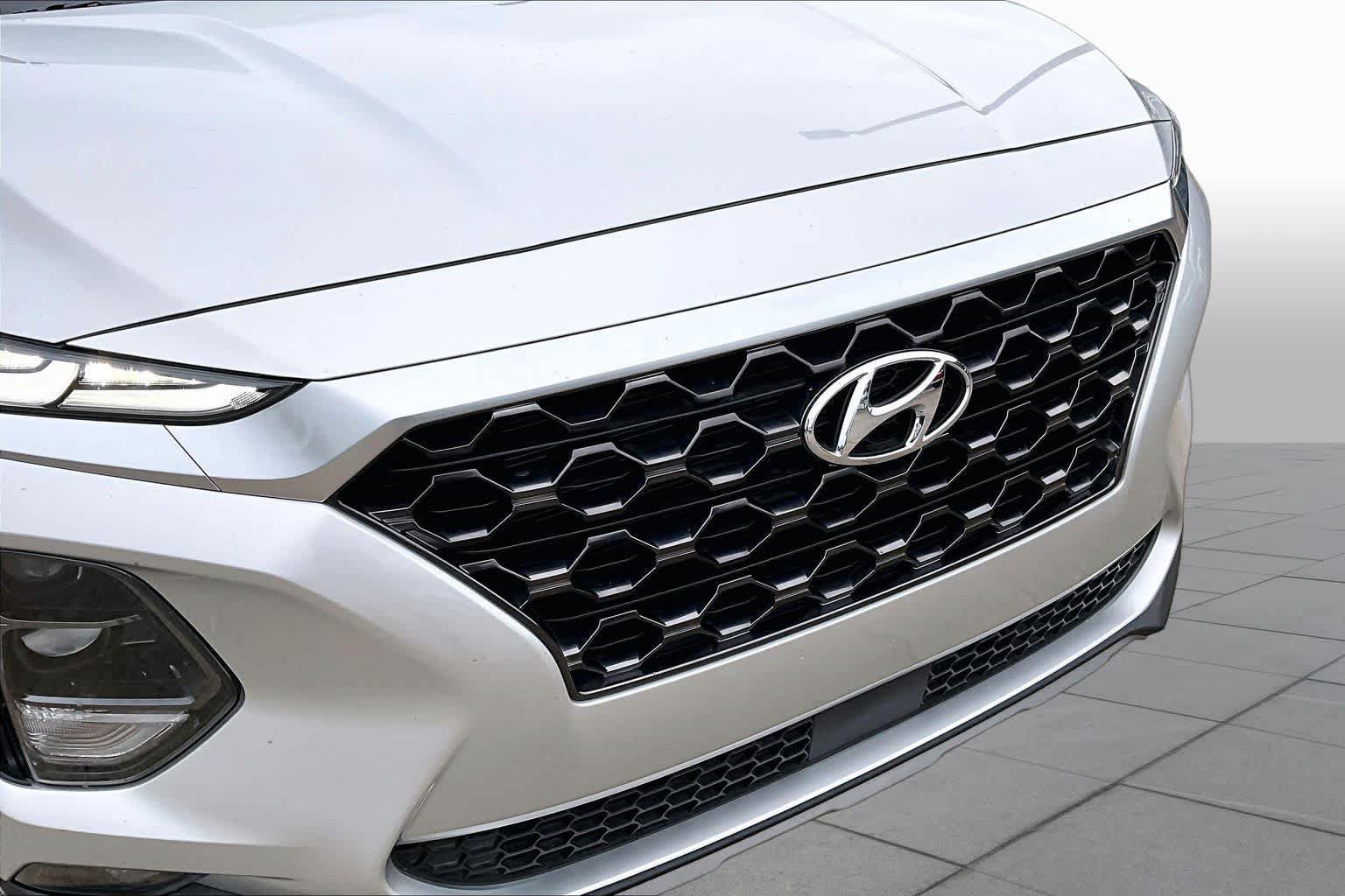 Used 2019 Hyundai Santa Fe Limited FWD image 29