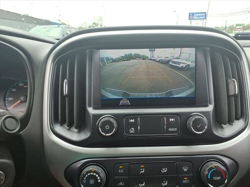 Certified 2022 Chevrolet Colorado LT image 32