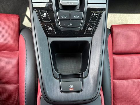 Certified 2025 Porsche 911 Carrera 4 GTS AWD/4WD image 33