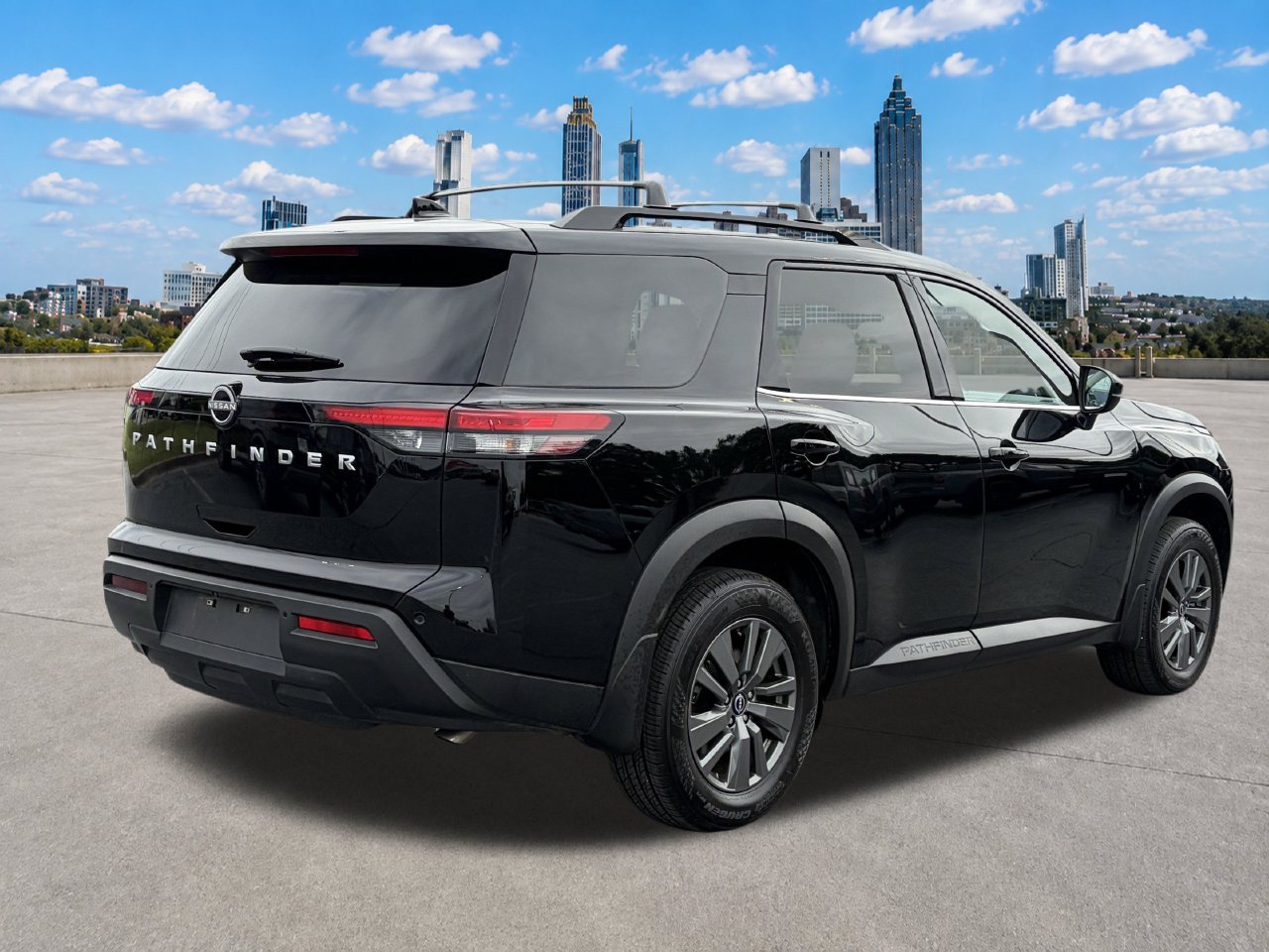 Certified 2025 Nissan Pathfinder SV FWD image 5