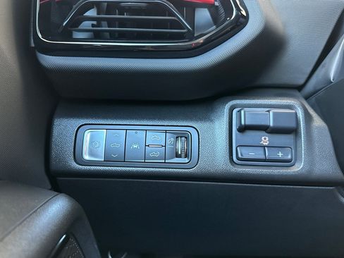 New 2024 Chevrolet Silverado EV RST image 22