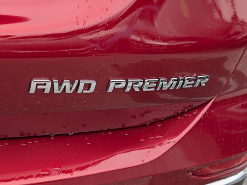 Used 2021 Chevrolet Equinox Premier image 10