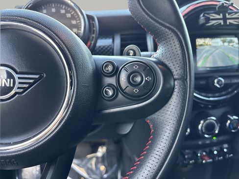 Used 2020 MINI Cooper S image 26