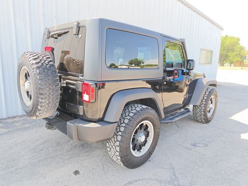 Used 2017 Jeep Wrangler Sport AWD/4WD image 14