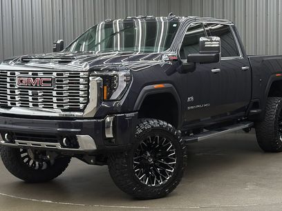 Used 2026 GMC Sierra 3500 Denali w/ Denali Reserve Package
