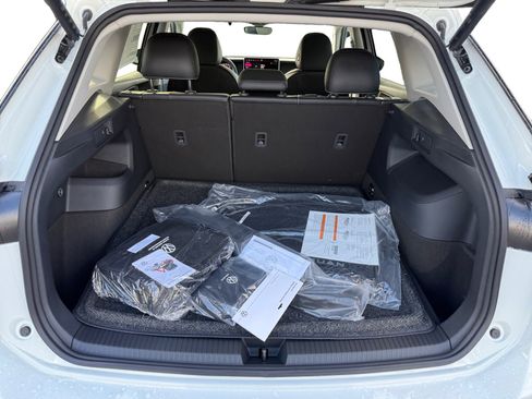 New 2026 Volkswagen Tiguan SE image 17