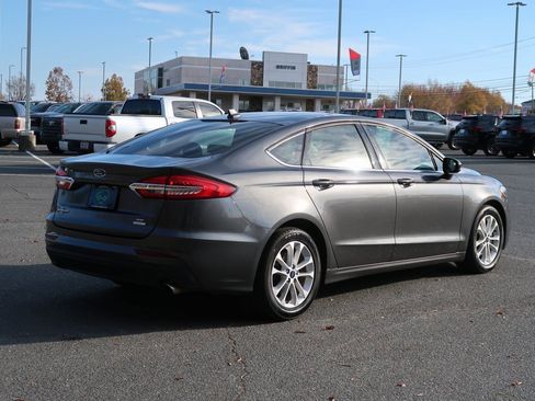 Used 2020 Ford Fusion SE image 5