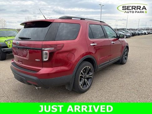 Used 2013 Ford Explorer Sport image 3