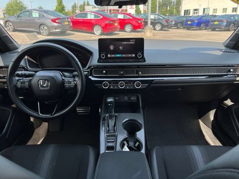 Used 2024 Honda Civic Sport image 11