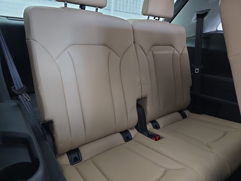 Used 2025 Audi Q7 2.0T Premium Plus w/ Premium Plus Package image 12