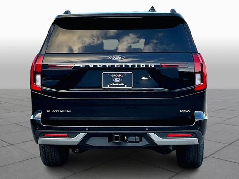 Used 2025 Ford Expedition Max Platinum image 4