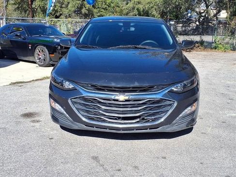 Used 2020 Chevrolet Malibu LT image 2