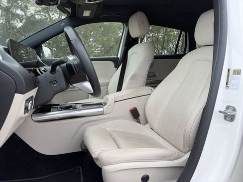 Certified 2024 Mercedes-Benz GLA 250 4MATIC image 16