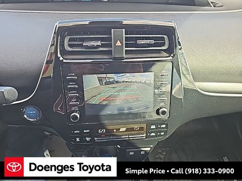Used 2020 Toyota Prius LE image 25
