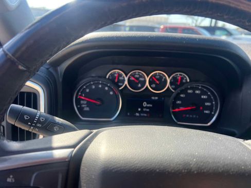 Used 2020 Chevrolet Silverado 1500 LT w/ Texas Edition image 16