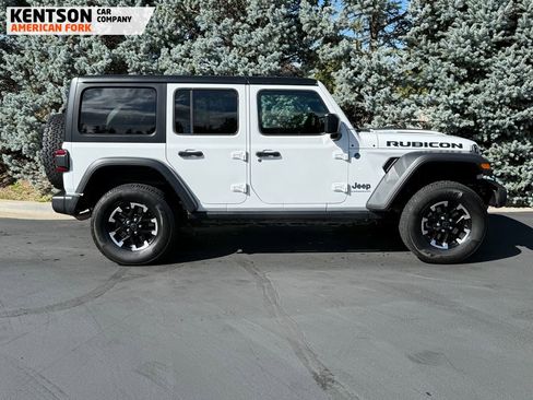 Used 2024 Jeep Wrangler Unlimited Rubicon 4xe image 10