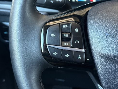 Used 2025 Ford Escape Platinum AWD/4WD image 35
